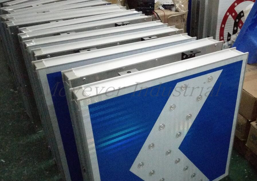 Solar directional road sign / Outdoor light sign board(图2)